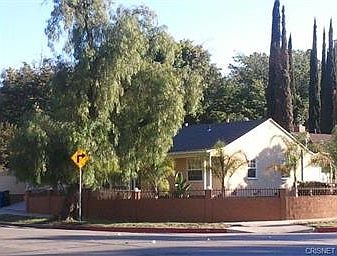 4th image of 4887 Canoga Ave