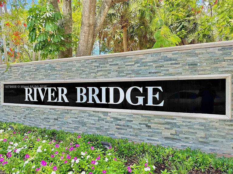 2549 Egret Lake Dr — Photo 44