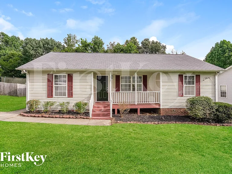 514 Three Oaks Dr — Photo 1