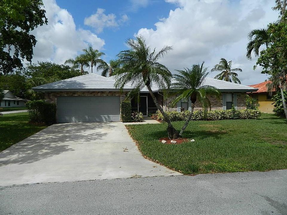 1st image of 4002 NW 73rd Ave