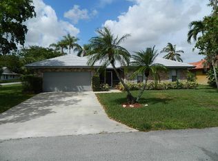 4002 NW 73rd Ave, Pompano Beach, FL 33065