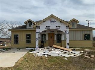 395 Mountain Top Dr, Dale, TX 78616