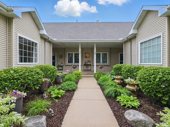 351 S Wisconsin St Unit 11, Whitewater, WI 53190