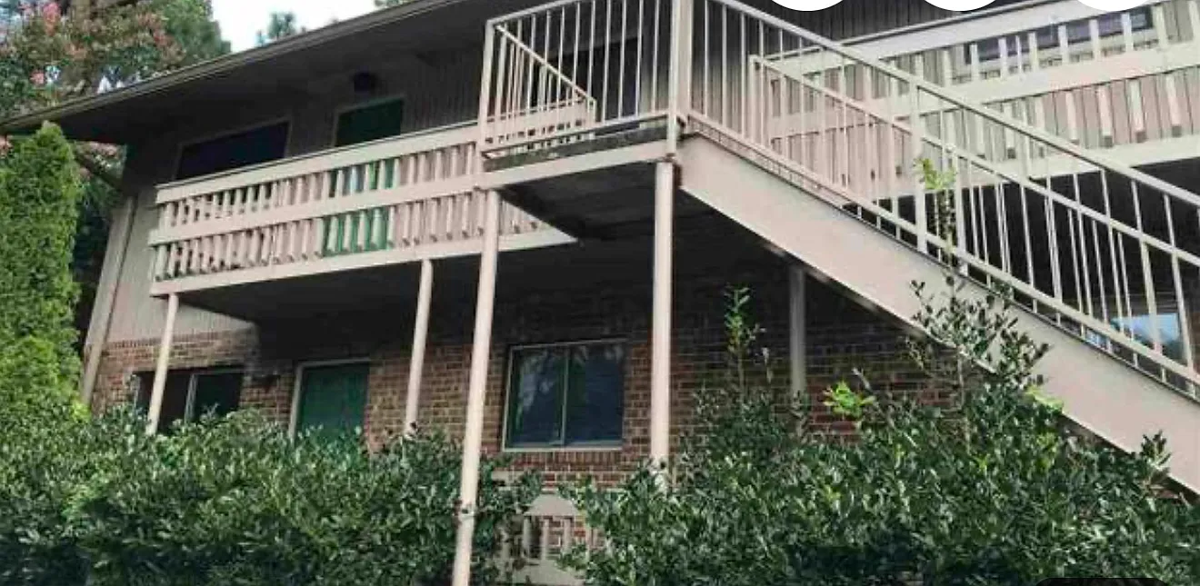 2 bed, 810 sqft, $1,600 — Photo 2