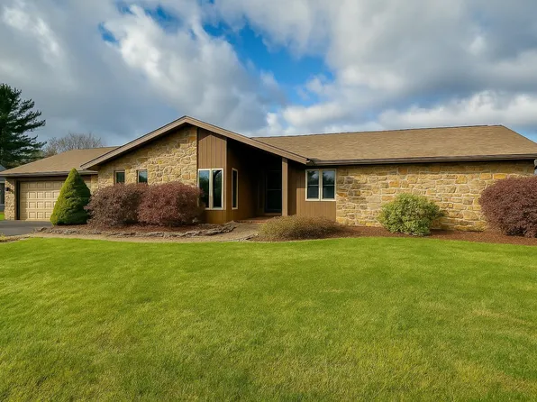 10 Camels Hump Drive, Barre Town, VT 05641