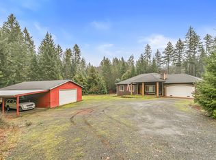 419 Idlewild Dr, Cave Junction, OR 97523