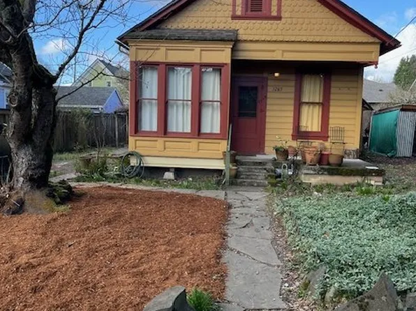 3265 SE Madison St, Portland, OR 97214