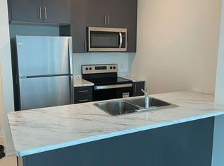 16 Concord Pl #334, Grimsby, ON L3M 0J1