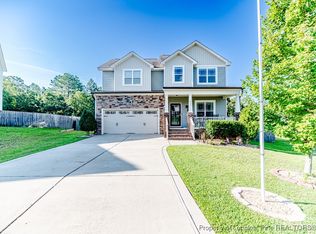 933 Kentucky Derby Ln, Lillington, NC 27546