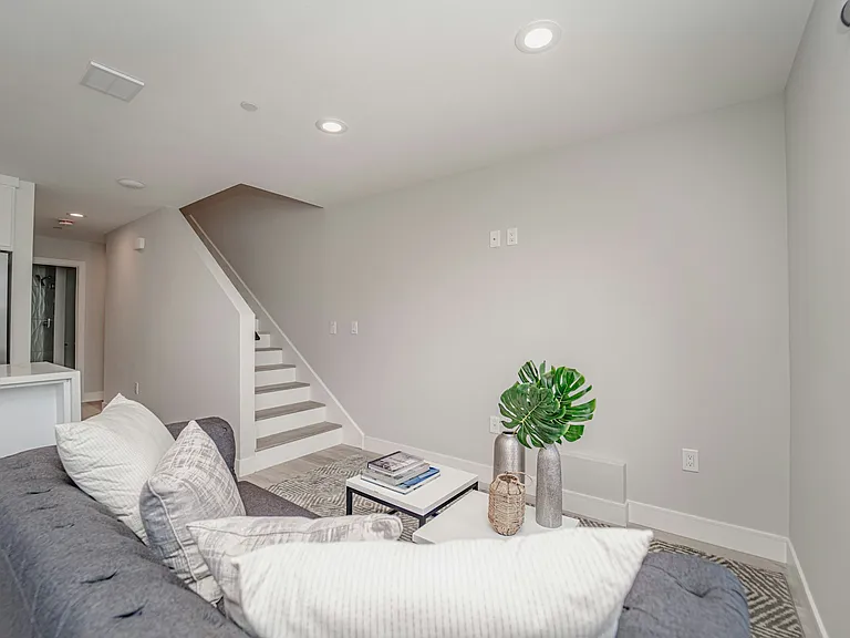 1321 Bates Ave #1323-1/2 — Photo 27