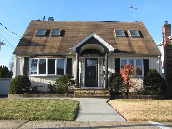 367 Columbus Pkwy, Mineola, NY 11501
