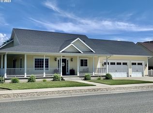 1190 G St, Baker City, OR 97814