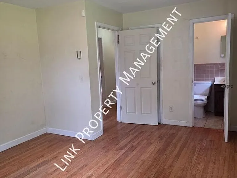 5407 Winniespan Rd — Photo 8