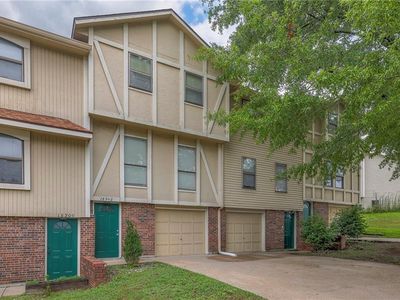 18900 Manor Dr #6, Independence, MO, 64058