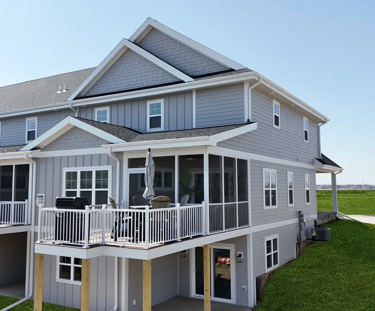 Building Photo - 4729 Bellflower Dr #3
