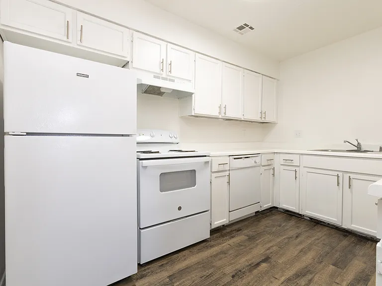 La Mesa — Photo 20