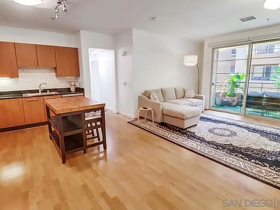 2nd image of 1465 C St Unit 3509
