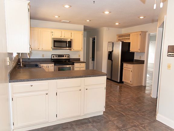 3rd image of 3758 Kinsley Pl
