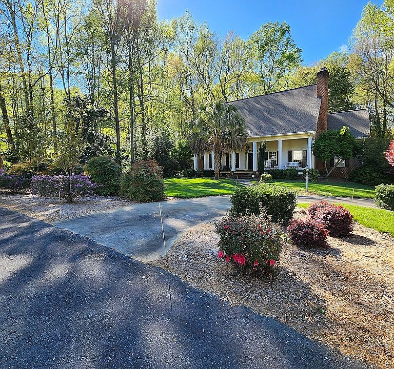 1st image of 4420 Cypress Cv