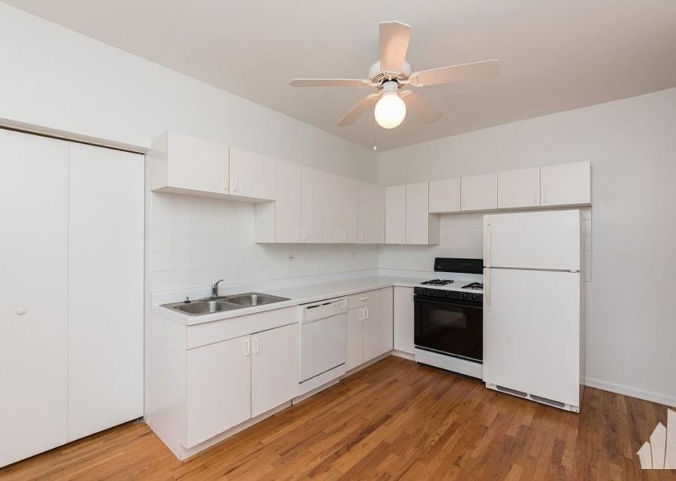1st image of 706 W Barry Ave #2b2nd