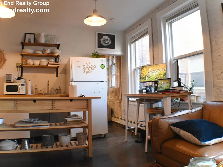 158 Salem St #4 — Photo 3