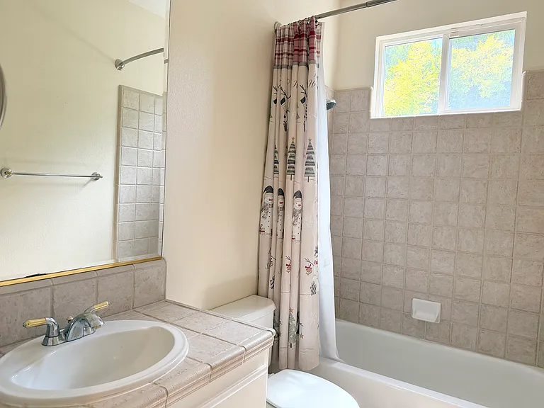 6150 Lockridge Dr — Photo 11