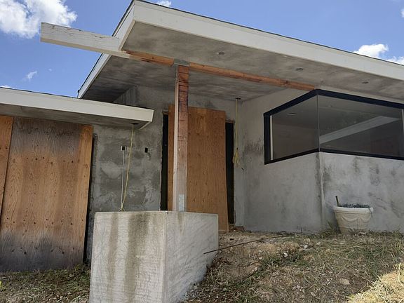 4th image of 3200 Coldwater Canyon Ave