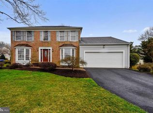 13501 Wisteria Way, Fairfax, VA 22033