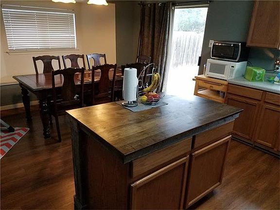 5th image of 1810 Grassland Dr