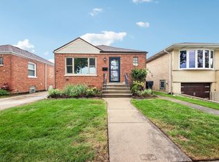 5724 S Sayre Ave, Chicago, IL 60638