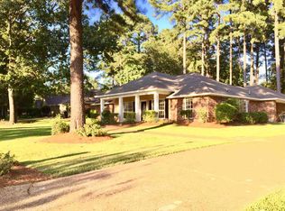 609 Bay Park Dr, Brandon, MS 39047