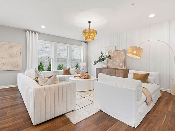 Cozy Gathering Room