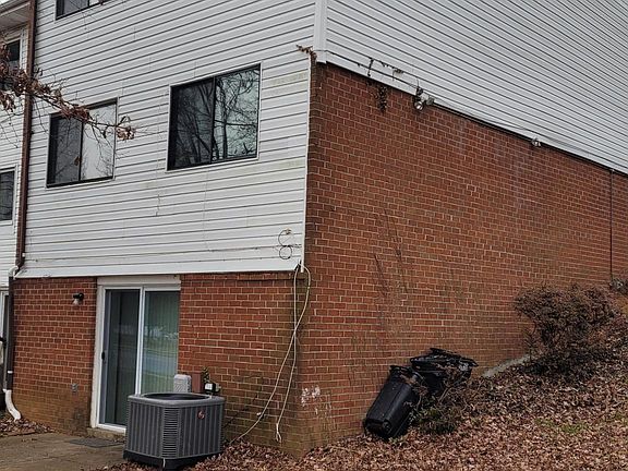4th image of 9910 Shoshone Ct