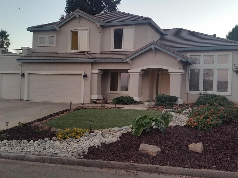 1st image of 3126 Woodleigh Ln