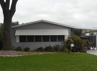1512 Hillcrest Dr, Lady Lake, FL 32159
