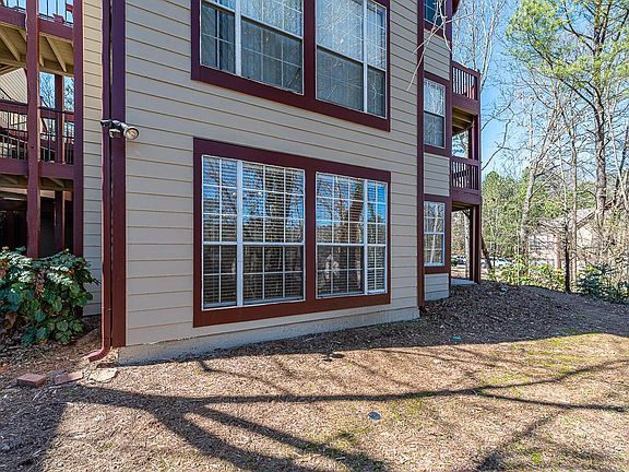 3rd image of 620 Cypress Pointe St #620