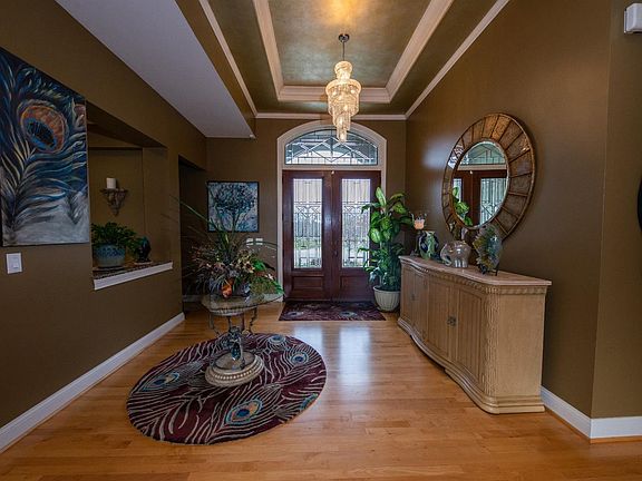 5th image of 687 Winding River Blvd