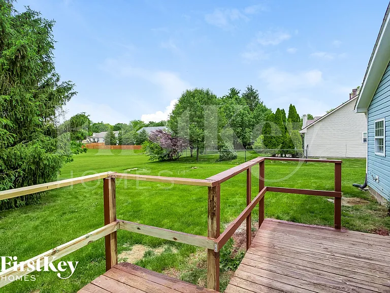 9466 Fairview Pkwy — Photo 13