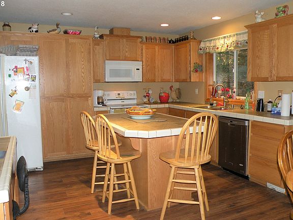 2nd image of 2208 NE 315th St