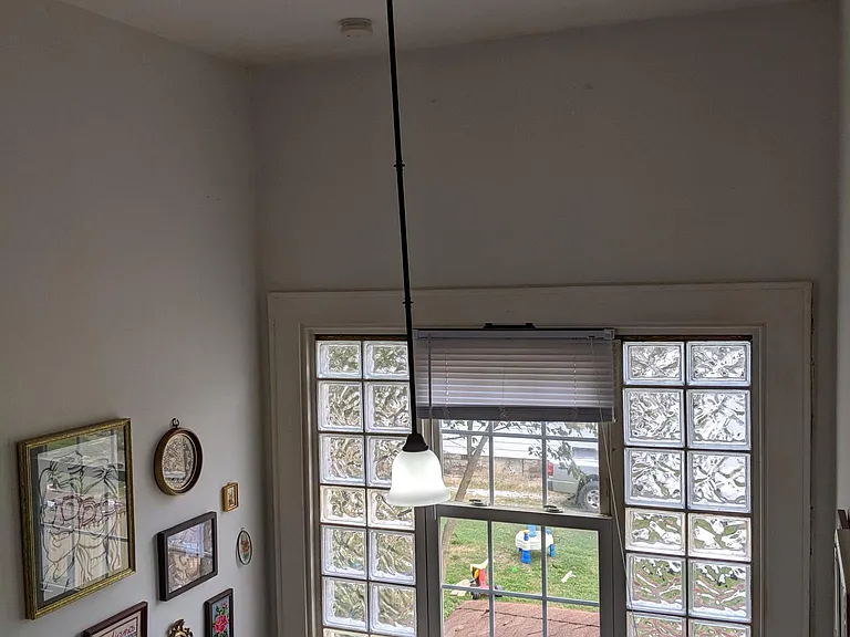 1151 Churchman Ave #UPSTAIRS — Photo 5