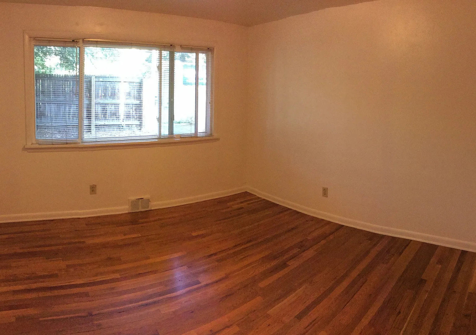 1525 Arapahoe — Photo 4