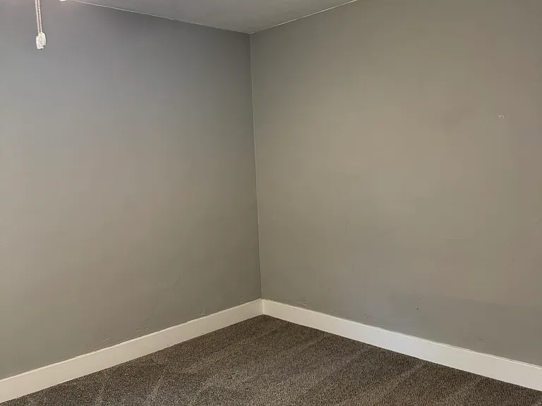1025 Exchange St — Photo 18