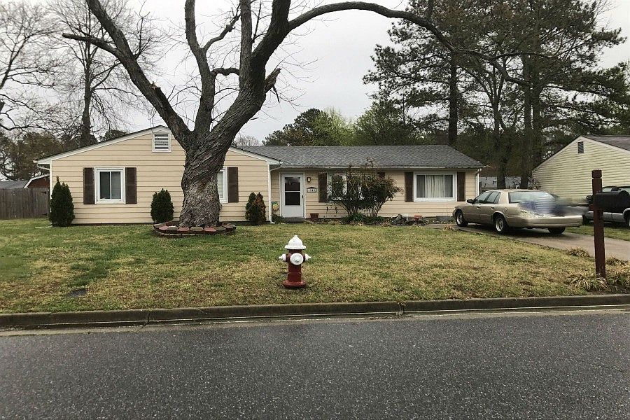 1st image of 1040 Cedar Forest Dr