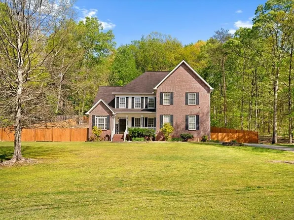 1231 Percheron Dr NW, Dalton, GA 30720