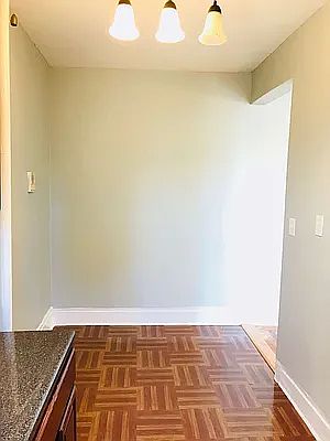 4th image of 1004 Union St #1E