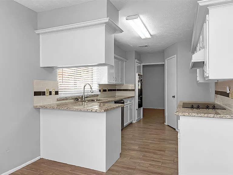 2710 Green Fields Dr — Photo 7