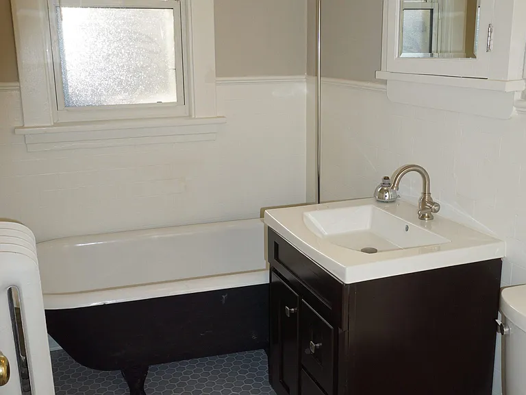 1065 Selby Apartments — Photo 16