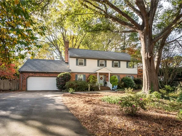 1775 Duke Of Norfolk Quay, Virginia Beach, VA 23454