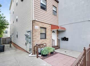 13 Wolcott St, Brooklyn, NY 11231