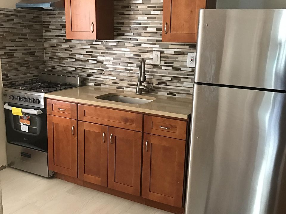 1st image of 1522 E Passyunk Ave APT 2